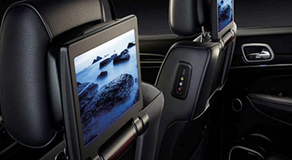 Jeep Grand Cherokee Blu-Ray Entertainment System Image