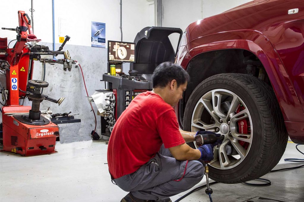 Jeep Service Center Bangalore - PPS Jeep Bangalore